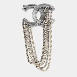 مملوكة مسبقًا Chanel CC Multi-Chain Crystals Gunmetal Tone Pin Brooch