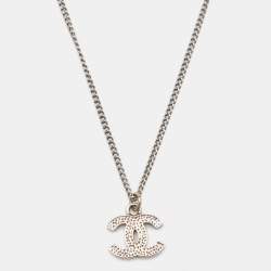 Pre Owned Chanel  CC Crystals Silver Tone Pendant Chain Necklace
