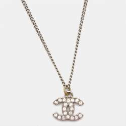 Pre Owned Chanel  CC Crystals Silver Tone Pendant Chain Necklace