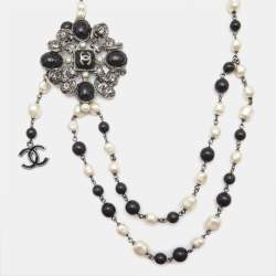 Pre Owned Chanel CC Resin Faux Pearl Beads Crystals Silver Tone Necklace