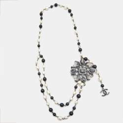 Pre Owned Chanel CC Resin Faux Pearl Beads Crystals Silver Tone Necklace