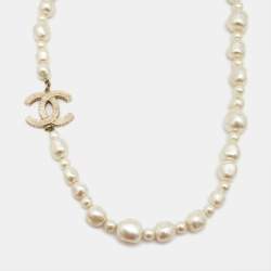 Pre Owned Chanel CC Classic Short Off White Faux Pearl Gold Tone Necklace
