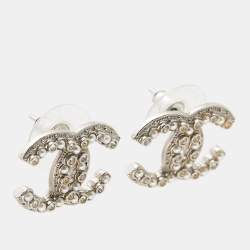 Pre Owned Chanel CC Crystals Faux Pearl Silver Tone Earrings