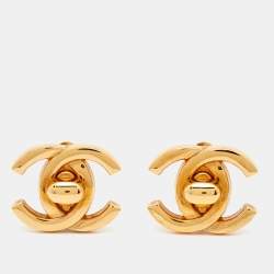Pre Owned Chanel CC Turnlock Gold Tone Clip-on Earrings