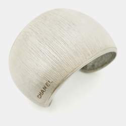 Pre Owned Chanel Enamel Silver Tone Open Cuff Bracelet