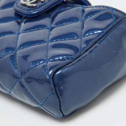 Pre Owned Chanel Blue Quilted Patent Leather CC O Phone Pouch