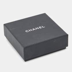 Pre Owned Chanel CC Resin Silver-Tone Pin Brooch