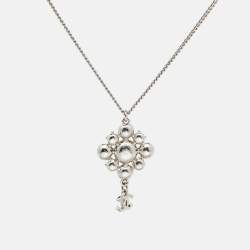 مملوكة مسبقًا Chanel CC Crystals SIlver Tone Necklace