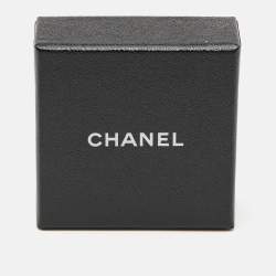 Pre Owned Chanel CC Arrow Gold Tone Enamel Pin Brooch