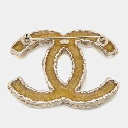 Pre Owned Chanel CC Faux Pearl Enamel Gold Tone Brooch