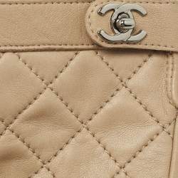 Chanel Beige Quilted Lambskin Leather CC Turnlock Gloves Size 8