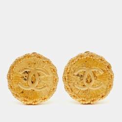 Pre Owned Chanel CC Textured Gold Tone Round Clip-on Earrings
