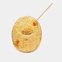 مملوكة مسبقًا دبوس بروش شانيل CC بتاج بزخرفة باللون الذهبي