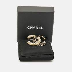 Pre Owned Chanel CC Crystals Faux Pearl Leather Gold Tone Brooch