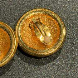 Pre Owned Chanel 93P Round Mirror CC Clip on Earrings