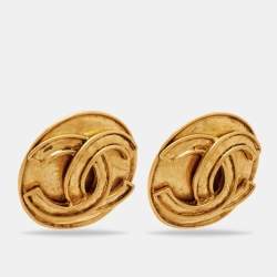 Pre Owned Chanel CC Gold Tone Round Clip-on Stud Earrings