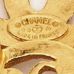 مملوكة مسبقًا Chanel CC Round Openwork Gold Tone Pin Brooch 
