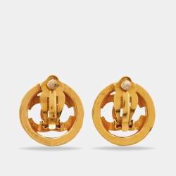 Pre Owned Chanel CC Gold Tone Round Clip-on Stud Earrings