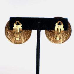 Pre Owned Chanel Vintage Gold Medallion Clip On Earrings
