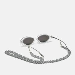 مملوكة مسبقًا Chanel Grey/Silver Tone 5424 CC Removable Pearl Chain Oval Sunglasses