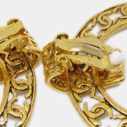 Pre Owned Chanel Gold Dangle Hoop Earrings Clip-On 25