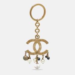 Pre Owned Chanel CC Beads Faux Pearl Gold Tone Key Chain