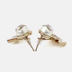 Pre Owned Chanel Gold Tone Metal earrings