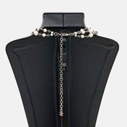 Pre Owned Chanel Silver Tone necklace
