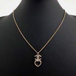 Pre Owned Chanel Gold Tone Metal necklace
