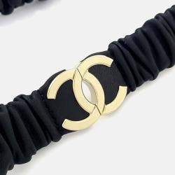 Pre Owned Chanel Leather Black banding belt