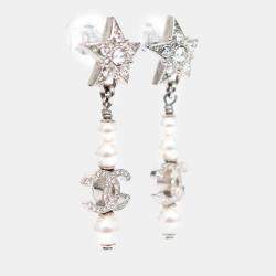 Pre Owned Chanel 2020 Silver Tone Pearl Star CC Drop Earrings