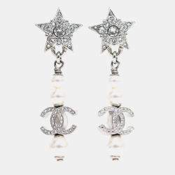 Pre Owned Chanel 2020 Silver Tone Pearl Star CC Drop Earrings