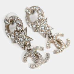 Pre Owned Chanel 2020 Silver Tone Crystal Star CC Earrings