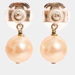 مملوكة مسبقًا أقراط شانيل 2015 إسقاط لؤلؤة وهمية سي سي كريستال معدن ذهبي اللون