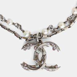 Pre Owned Chanel 2013 Silver Toned Faux Pearl Stationed CC Bracelet