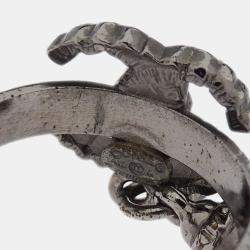 Pre Owned خاتم شانيل فضي مزيّن بشعار CC #50