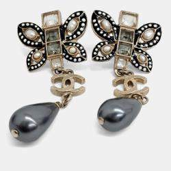 مملوكة مسبقًا Chanel Gold Tone Metal earrings