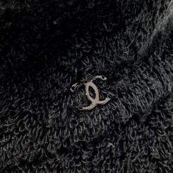 مملوكة مسبقًا قبعة شانيل سوداء تيري بشكل دلو