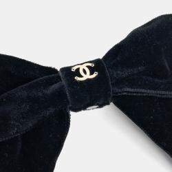 مملوكة مسبقًا Chanel Black velvet ribbon hairpin