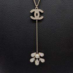 Pre Owned Chanel Gold Plated Pearl Crystal Logo Necklace