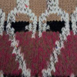 مملوكة مسبقًا وشاح شانيل متعدد الألوان