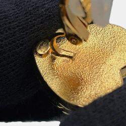 Pre Owned أقراط شانيل CC بشعار الدنيم وتصميم القلب مطلية بالذهب وراتنج بلون كحلي