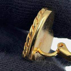 Pre Owned أقراط شانيل CC بشعار الدنيم وتصميم القلب مطلية بالذهب وراتنج بلون كحلي