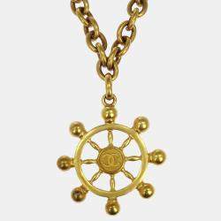 Pre Owned قلادة سلسلة شانيل بندول الدفة لون ذهبي 94P