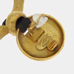 Pre Owned أقراط شانيل بحلقات متدلية مشابك ذهبية اللون