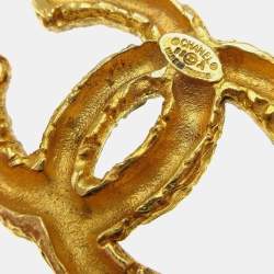 مملوكة مسبقًا دبوس شانييل CC ذهبي