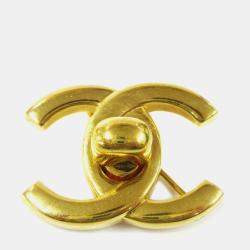 مملوكة مسبقًا Chanel Turnlock Brooch Pin Gold Small