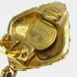 مملوكة مسبقًا أقراط شانيل متدلية بقوس مبطن تثبيت كليب-أون ذهبية اللون