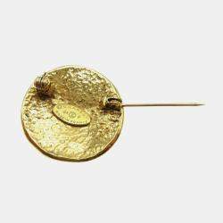 Pre Owned Chanel Medallion Brooch Pin Gold