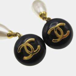 مملوكة مسبقًا Chanel Artificial Pearl Dangle Earrings Clip-On Black